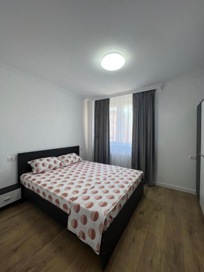 Sunny Apartment Center Suceava Extérieur photo