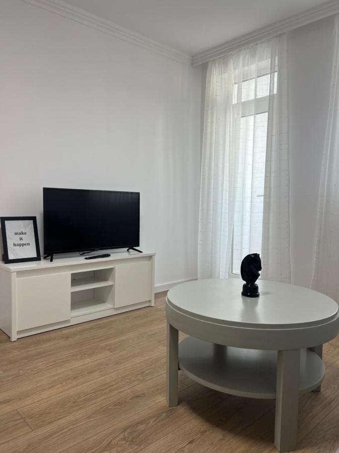 Sunny Apartment Center Suceava Extérieur photo
